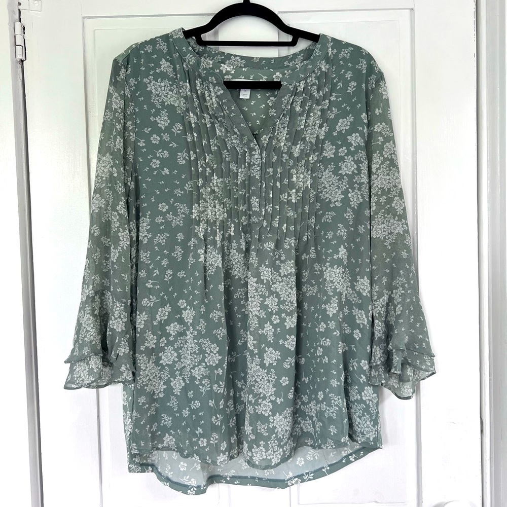 Flowy sage green floral print top